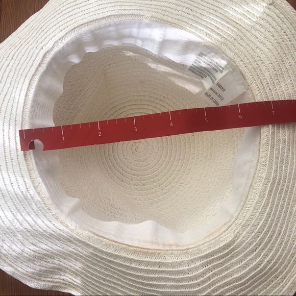 Cute White Hat 🎀 - Picture 6 of 10